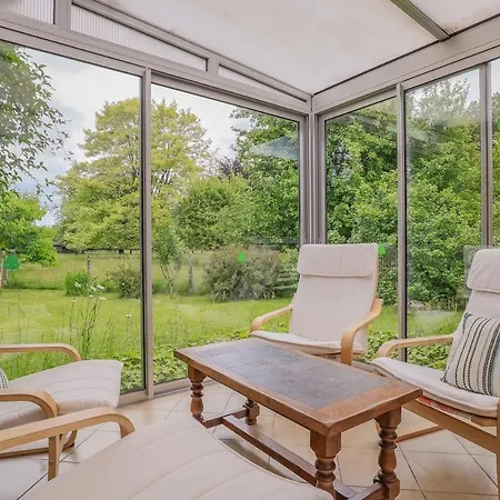 Holiday home Charmante Avec Jardin Prive Marconne
