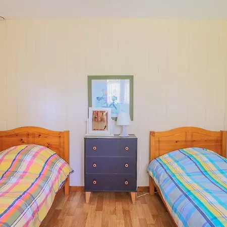Charmante Avec Jardin Privé Сasa de vacaciones Marconne
